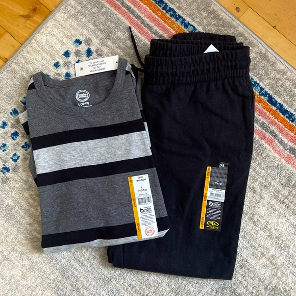 wonder nation Other - NWT Boy’s Size 10-12 Outfit LS Shirt and Joggers